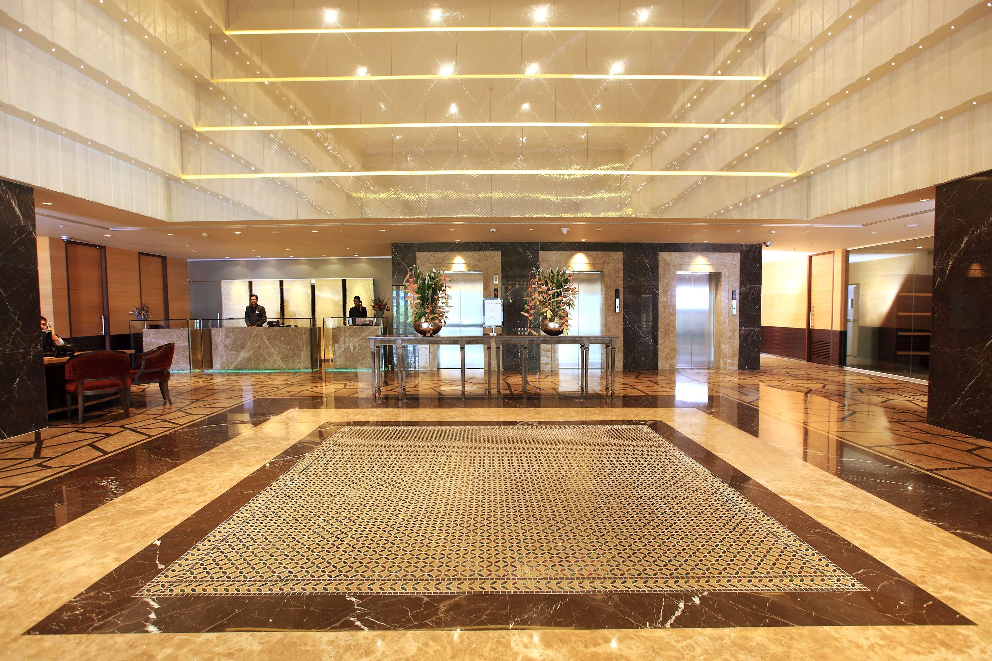 Radisson Blu Hotel Chennai City Centre Interior foto